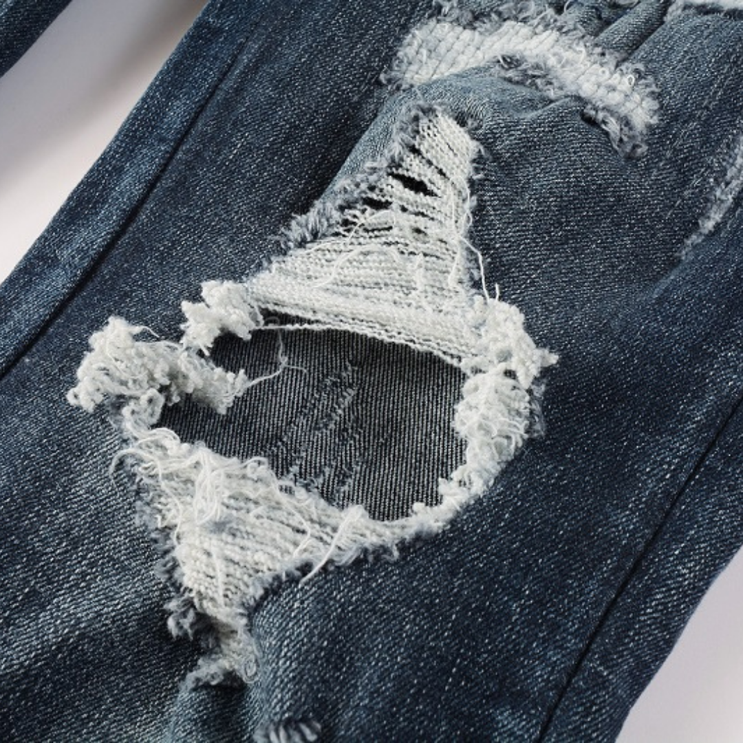 Amr Black Staggerd Logo Patch Jeans